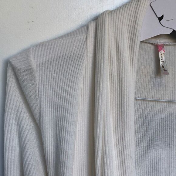 Chris & Carol sweater - Picture 2 of 6